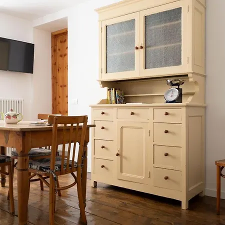 Apartman Roma 87 *