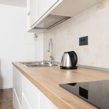 Roma 87 Apartman *