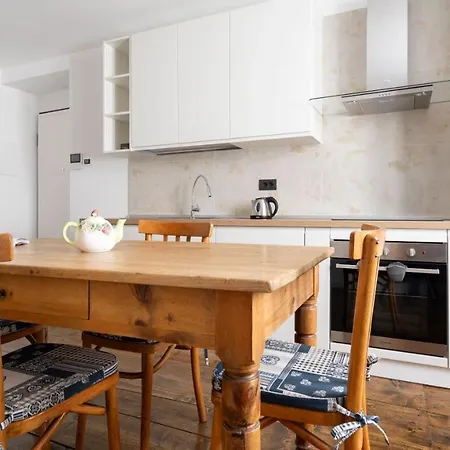 Roma 87 Apartman *